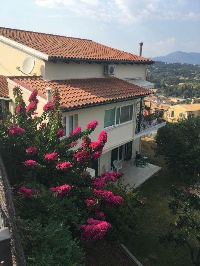 Kompítsion Chez Nikos 빌라 외부 사진